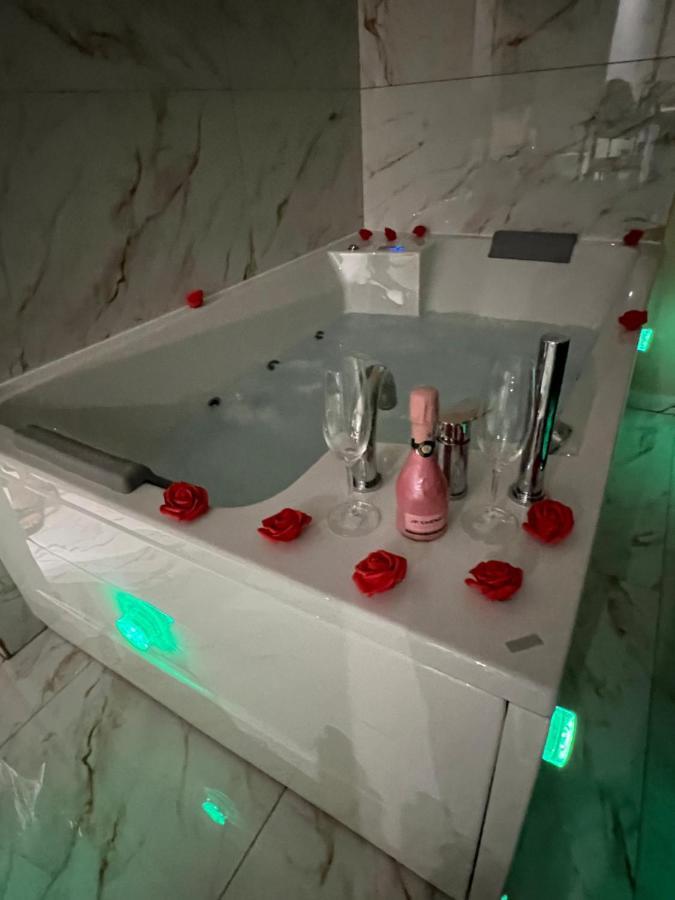Diamond Apartment Πιράν Εξωτερικό φωτογραφία