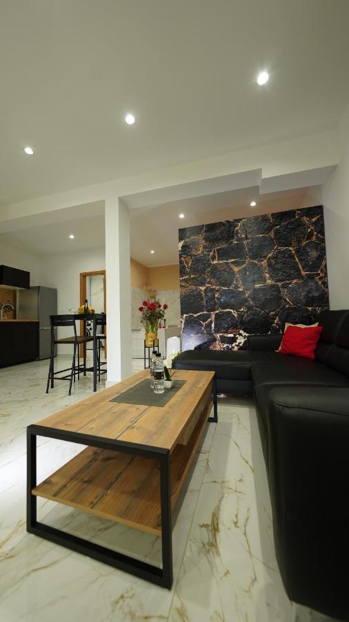 Diamond Apartment Πιράν Εξωτερικό φωτογραφία